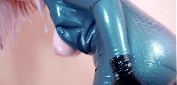  sexy Arya Grander wearing shiny latex clothing and seduce by rubber fetish catsuit for pleasure